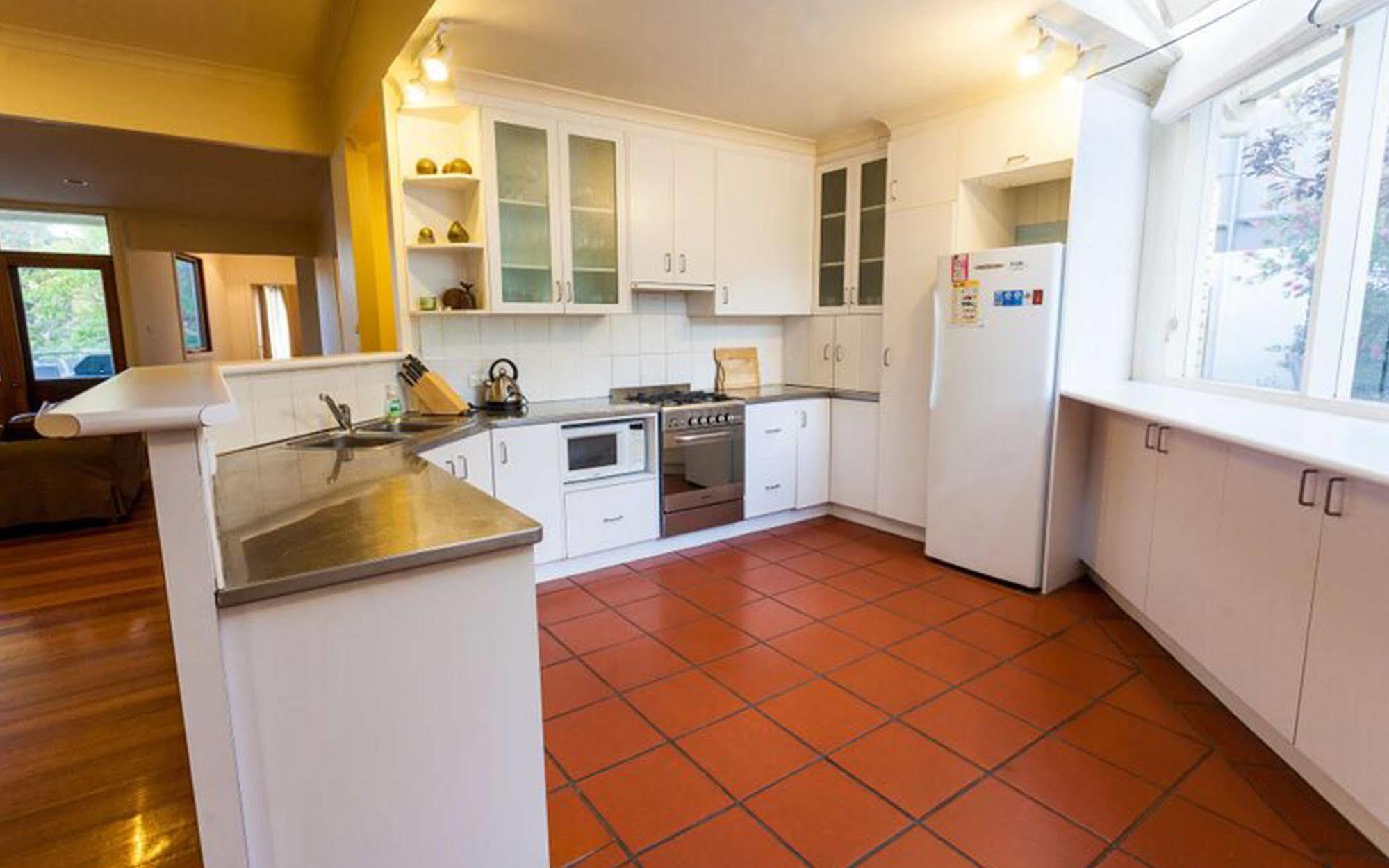 Point Lonsdale Holiday Apartments (Adults Only) Queenscliff Εξωτερικό φωτογραφία