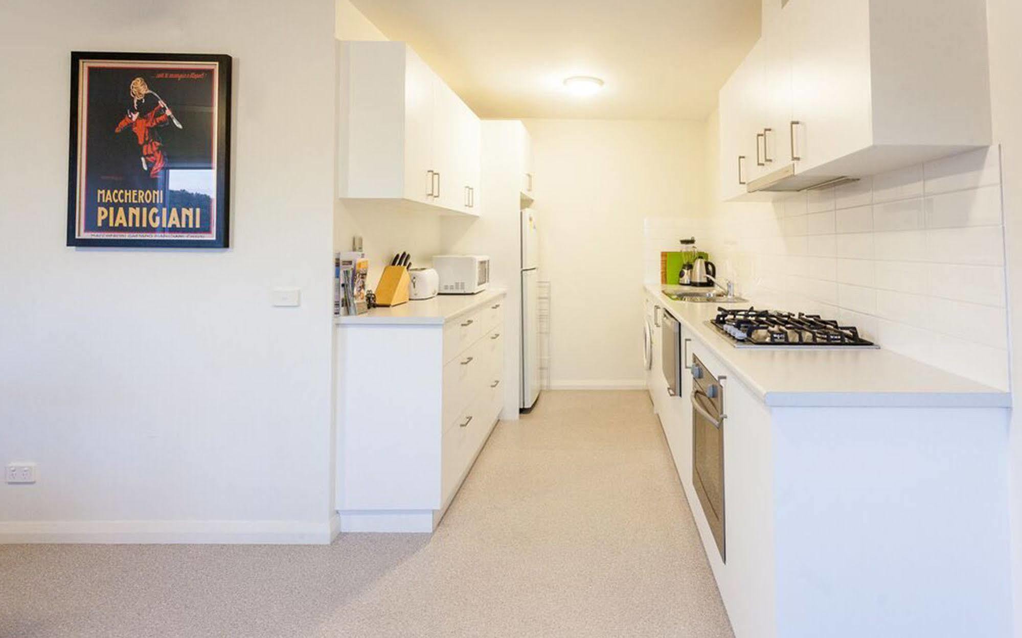 Point Lonsdale Holiday Apartments (Adults Only) Queenscliff Εξωτερικό φωτογραφία
